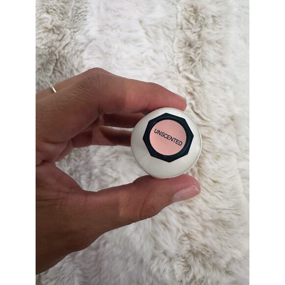 Josie Maran Whipped Argan Oil Body Butter in Unscented 2.37 fl oz NEW - Picture 4 of 4